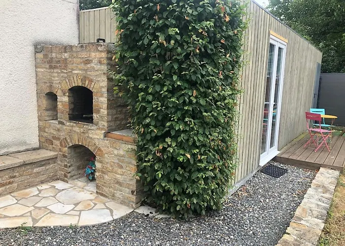 Appartement En Fond De Jardin